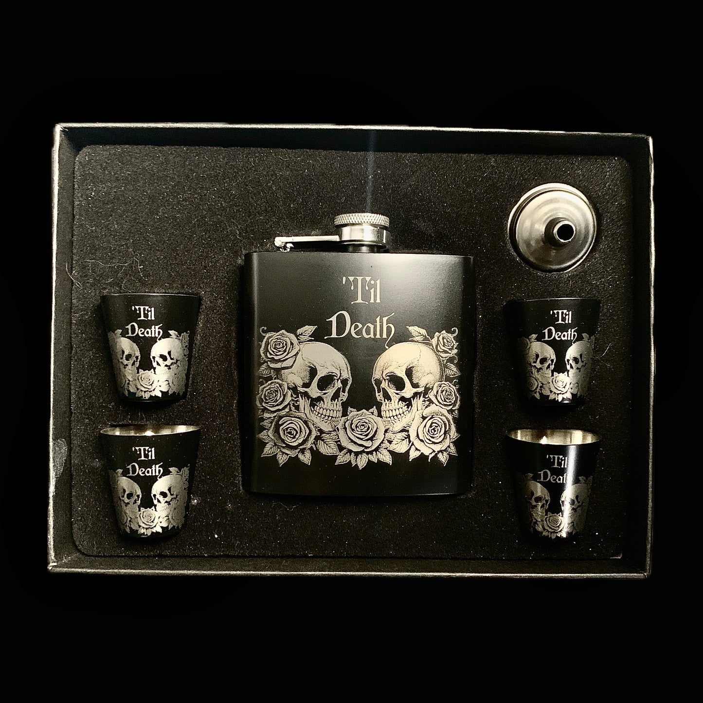 Til Death Skull & Rose Hip flask and shot glass gift box set - Black