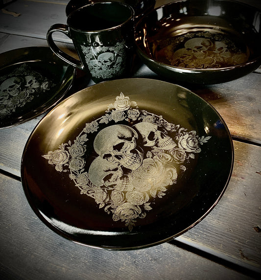 Deluxe Skull & Rose Dinnerware - Black Ceramic