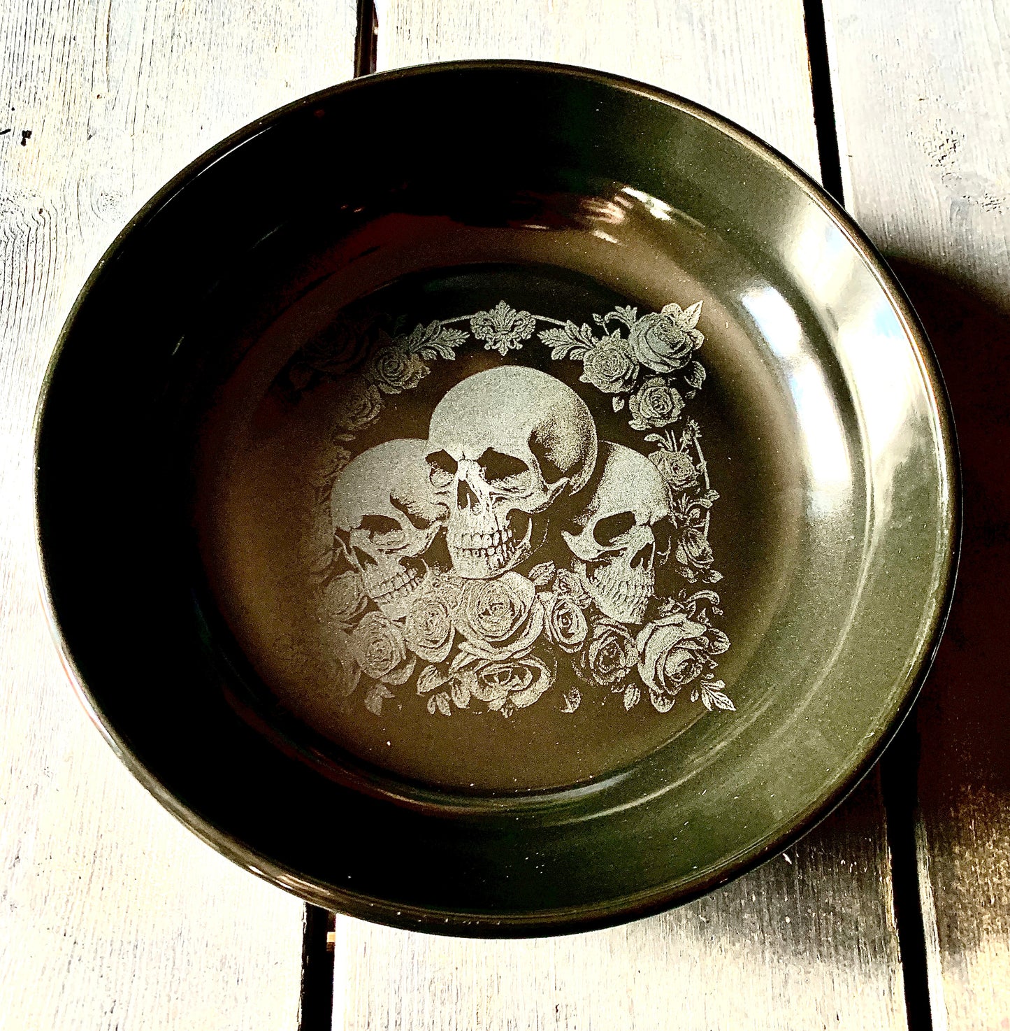 Deluxe Skull & Rose Dinnerware - Black Ceramic