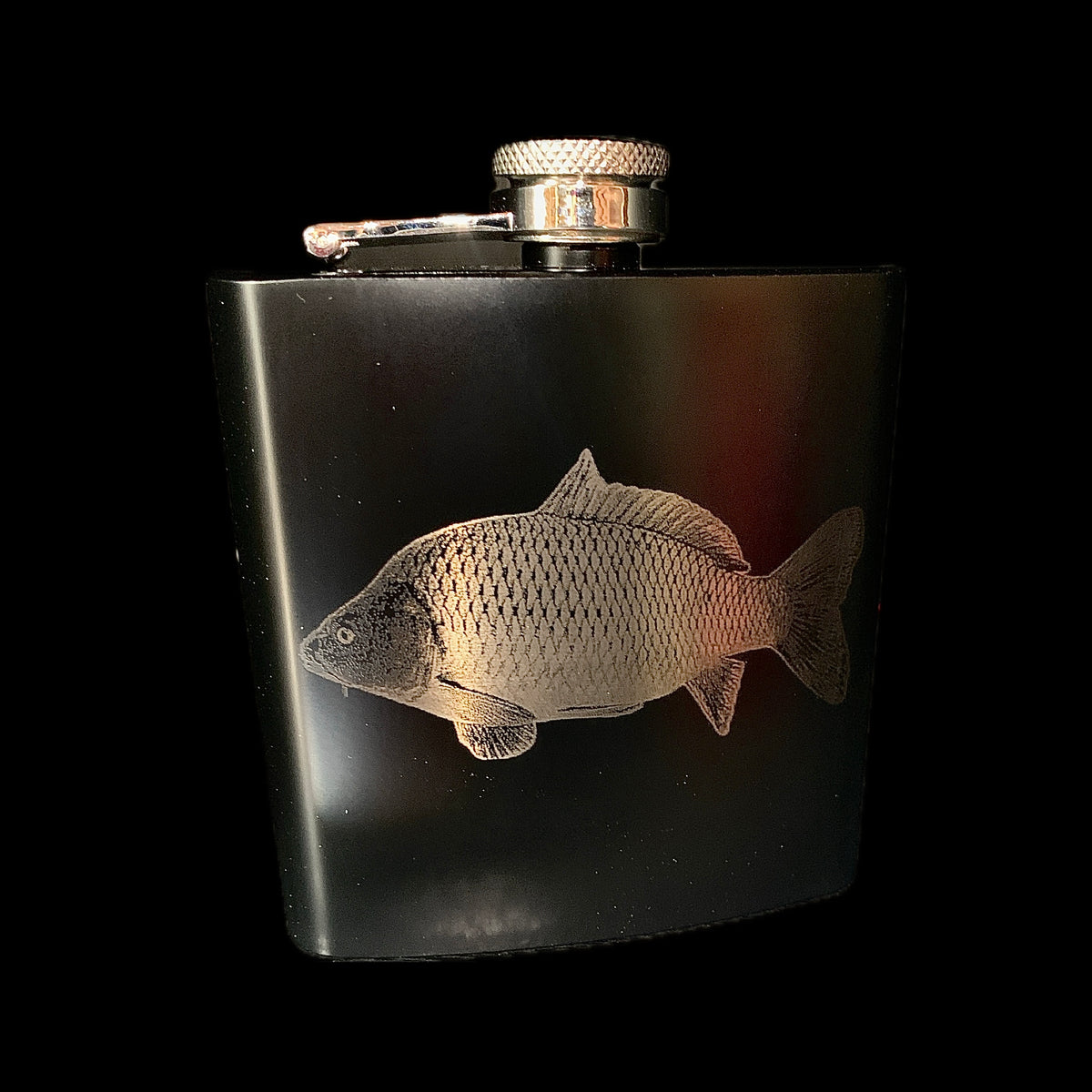 Common Carp Hip flask and shot glass gift box set - Black Other fish options