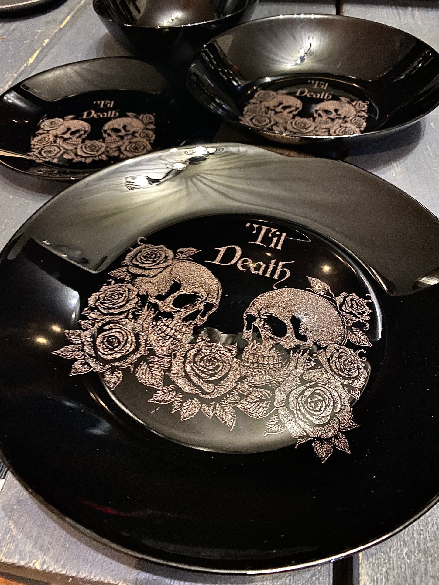 Til Death Skull & Rose Dinnerware - Black