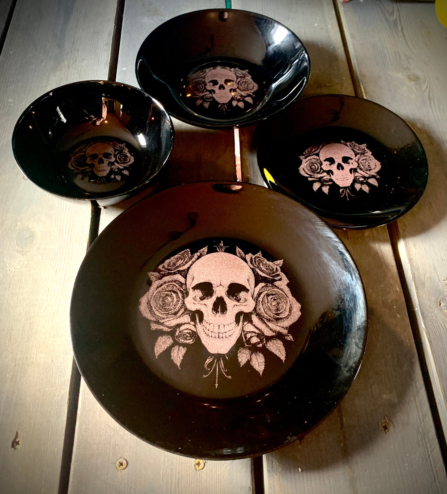 Skull & Rose Dinnerware - Black