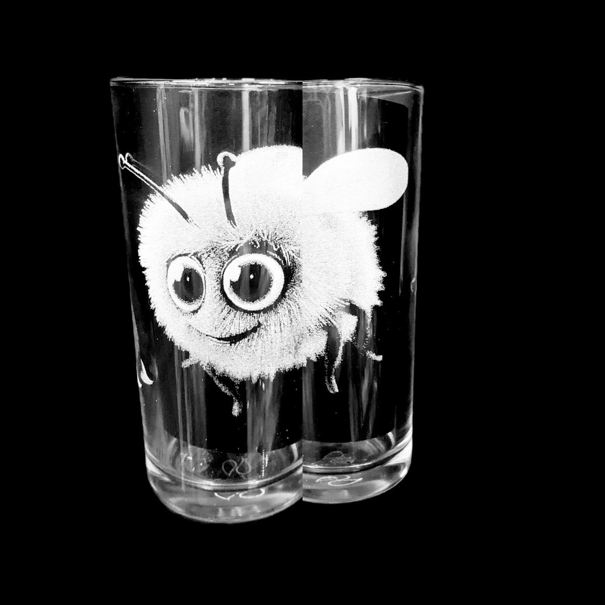 Cute Cartoon Bee 3