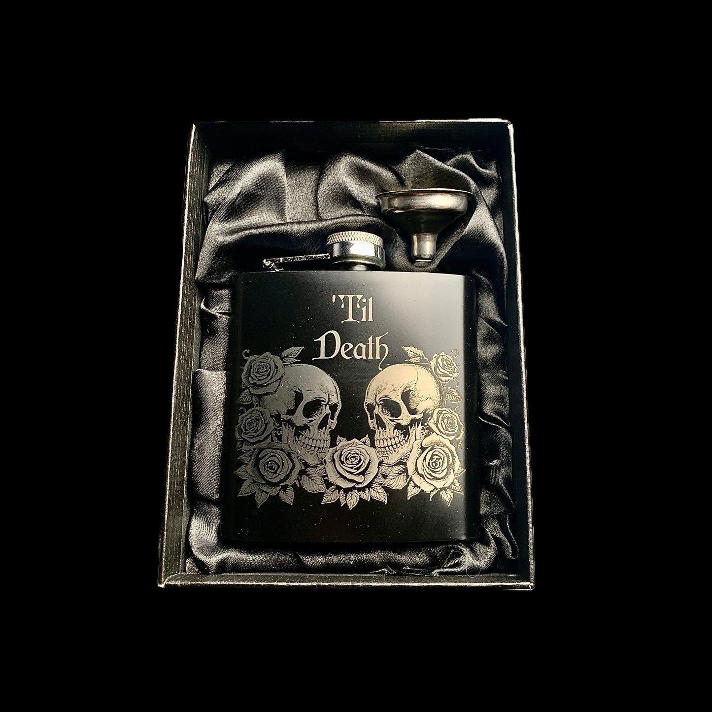 Til Death Skull & Rose Hip flask gift box set - Black
