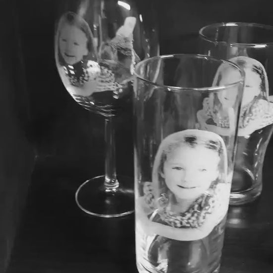Stemmed craft BEER pint PHOTO ENGRAVED glassware, personalised etched, gift pets, dogs, cat, lager, children, ipa,red, daddy, grandad, ale